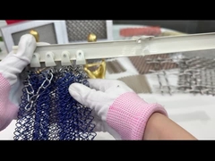 2.8kg/M2 304 Métal en acier inoxydable Rideau en bobine revêtement extérieur architectural