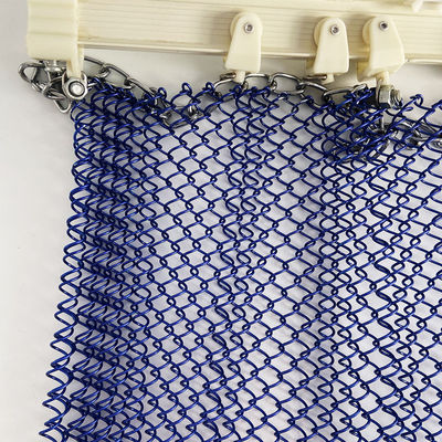 Draperies de bobines métalliques anodisantes en argent rond fournissant la confidentialité et la décoration