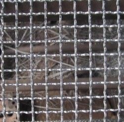 Décoration paysagère Maillage de fil de trame tissé encrémé Largeur de 0,5 m à 2,5 m Type de tissage