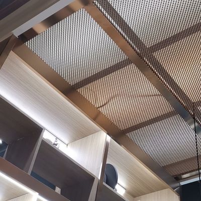 Durabilité à longue durée de la bobine métallique Draperie Transformer l'espace