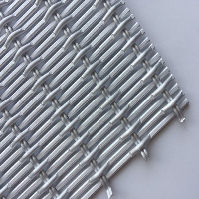 Maillage architectural en acier inoxydable argenté pour façade de bâtiment personnalisée