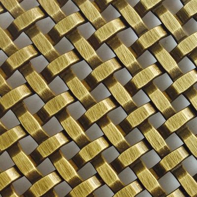 Maillage de fil tissé décoratif en acier inoxydable pour une longueur de 30 m à 100 m dans les installations artistiques pour les portes de meubles