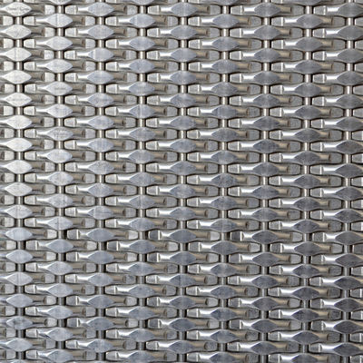 2-6 mm grilles en acier inoxydable métallique métallique d'argent décoratif de treillis métallique pour les portes d'armoires modernes