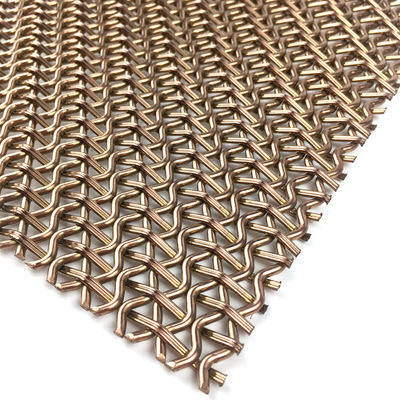 Panneaux de treillis en acier inoxydable de qualité architecturale pour améliorer les portes des armoires dans les cuisines et les espaces de stockage contemporains