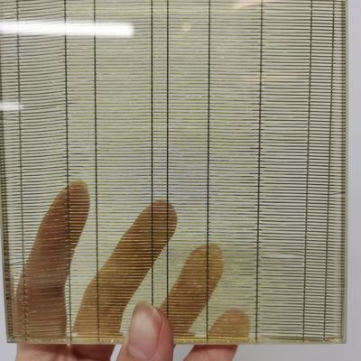 Maillage tissé sur mesure pour la production de verre stratifié décoratif