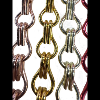 12*24 Partitions en treillis métalliques décoratifs aux motifs colorés pour les rideaux de plafond de restaurant