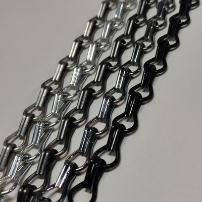 Moustiquaire flexible en chaîne d'aluminium adaptée aux entrepôts, usines et bâtiments commerciaux, offrant un contrôle des insectes