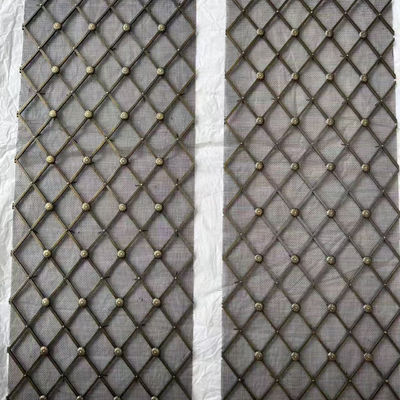 0.6m-2.4m Largeur grilles en treillis métalliques décoratifs pour porte d'armoire