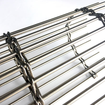 Rideau de treillis métallique en acier inoxydable pour bâtiment Façade ombrage Ventilation Économie d'énergie