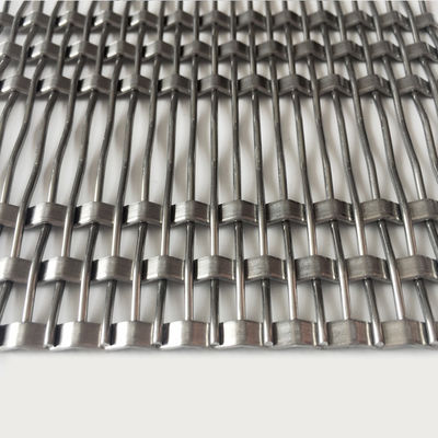 Panneaux de grille métallique en treillis en acier inoxydable architecturaux non inflammables pour les façades de stationnement en plein air et les murs ventilés