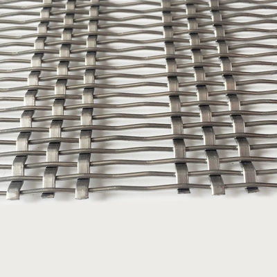 Panneaux de grille métallique en treillis en acier inoxydable architecturaux non inflammables pour les façades de stationnement en plein air et les murs ventilés