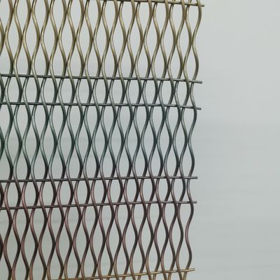 Largeur de filet en fil de fer tissé polyvalent et élégant Décoratif Largeur de filet en fil de fil tissé 0,6 m-2,4 m