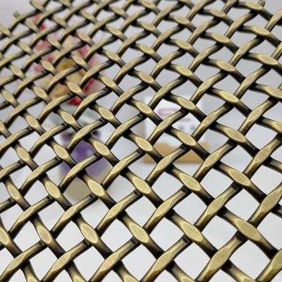 Maillage de fil de trame décoratif à hauteur de 10 mm avec un diamètre plat de 1,5 × 3,5 mm et un poids de 8,6 kg/m2