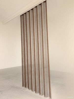 Rideau en chaîne d'aluminium avec taille personnalisée et rails durables et autres accessoires