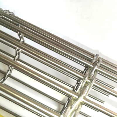 Panneaux d'aluminium en maille d'acier architecturale ronde Choix parfait pour les écrans de façade Design intérieur et éléments structurels