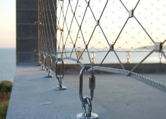 main de 7x7 Antifire - Mesh Steel Rope Fence tissé 60x60mm pour la balustrade d'escalier