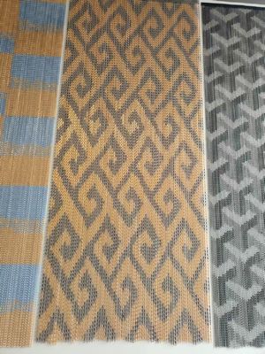 Moustiquaire à chaînes en aluminium sur mesure avec rails et autres accessoires