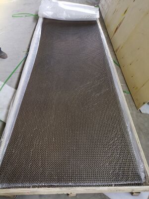 Mesh métallique architectural Polissage de largeur personnalisé Parfait pour le revêtement de façade Murs intérieurs et panneaux de plafond