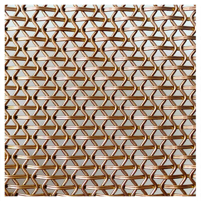 Maillage métallique architectural soudé de longueur personnalisée de style tissé plat idéal pour les cloisons de façade et les projets de métallurgie décorative