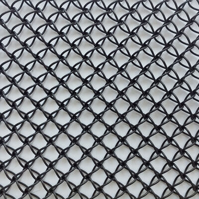 Maillage métallique architectural en acier inoxydable Taille de maillage personnalisée Traitement de surface anodisante pour les façades de bâtiments durables et les applications intérieures